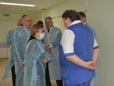 По требованию губернатора Сергея Ситникова курирующие заместители проверили температурный режим в областной больнице